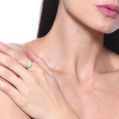 Donatella (On Yellow) 